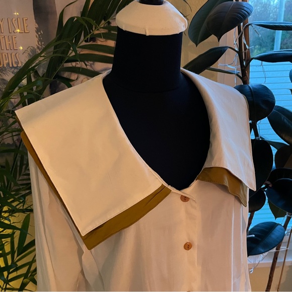 Large Lapel Brown and White Button Up Blouse Vintage - Picture 5 of 9